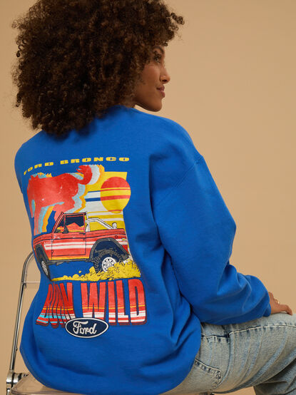 Bronco Born Wild Graphic Sweatshirt - TULLABEE