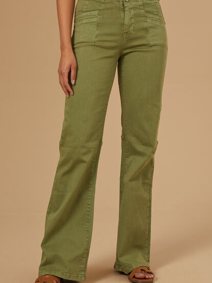 Lexi Flare Jeans - TULLABEE