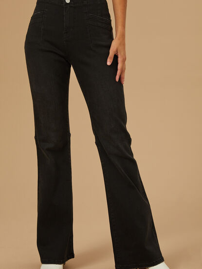 Lexi Flare Jeans - TULLABEE