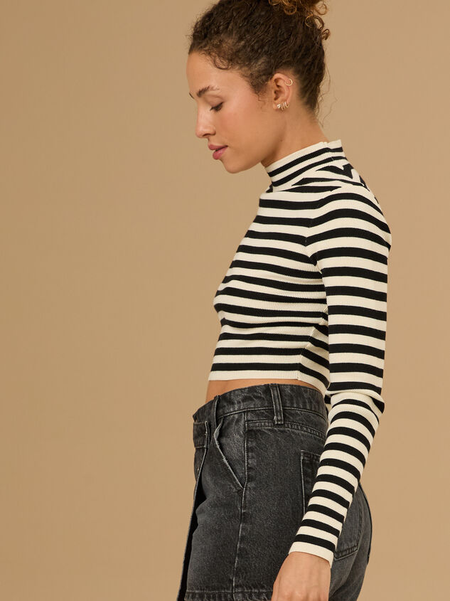 Aria Striped Mock Neck Top Detail 3 - TULLABEE