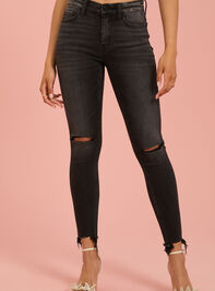 Poppy Skinny Jeans Detail 2 - TULLABEE